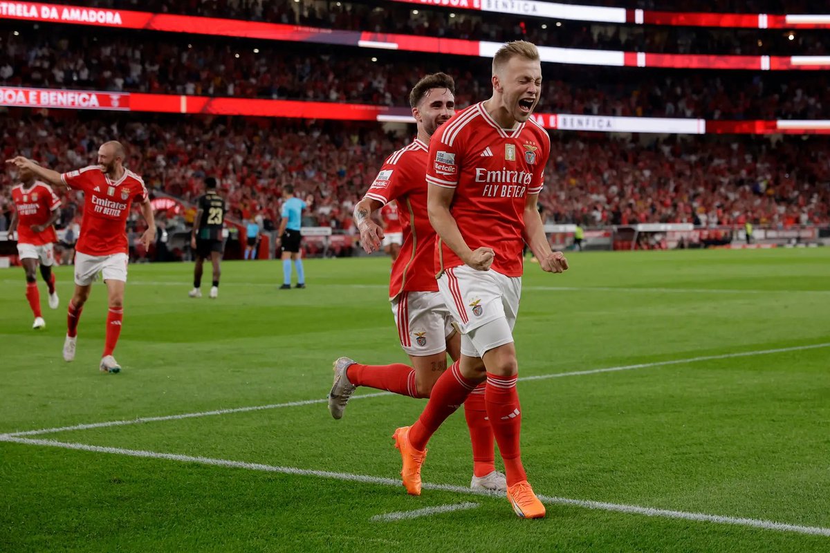 Jogos da Taça de Portugal

FC Porto: 19 mil
Sporting: 18 mil
Benfica: 53 mil

A diferença ✨