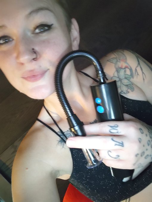 Guess what I'm about to test!?😈🤤 This is going to have so many uses for Myself and My good sluts.🙌🤤 https://t