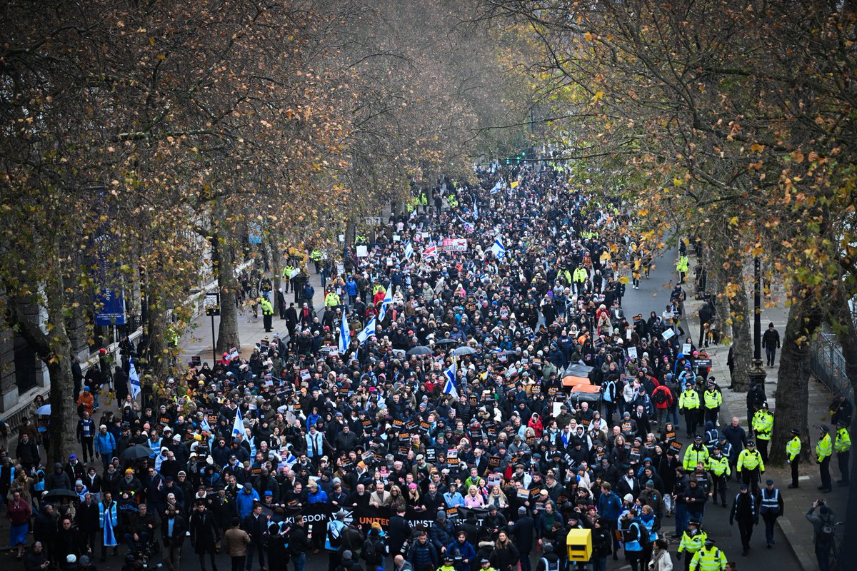 antisemitism's tweet photo. Today, you made history.

All of you who joined us to #MarchAgainstAntisemitism!

We are honoured that so many stood shoulder to shoulder to say: Britain says no to antisemitism.

Particular thanks to @metpoliceuk and @CST_UK for keeping us all safe today. https://t.co/fnHjIHX3ZW
