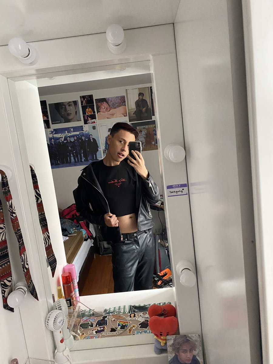 villaxmorat's tweet photo. ¿seré digno de subir a bailar las babys? @Aitanax 🖤 #alphatourcol #alphalook https://t.co/OMPdG5dhNs