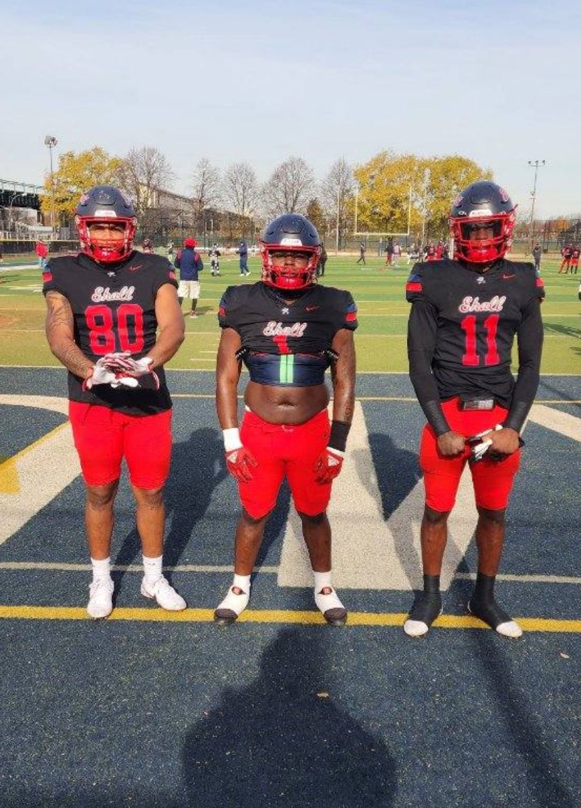 RedRavenFball's tweet photo. See you Sunday @ 1:30 Midwood Athletic Complex..
Nothing more to say
#EveryThingDead💀☠️😵 https://t.co/BRz5ysOptQ