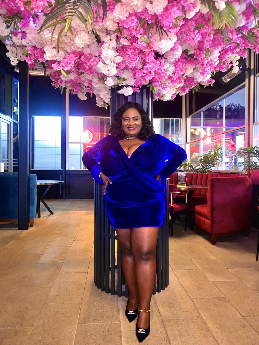 A_e_sha_'s tweet photo. Blue me away💙💙 https://t.co/kFp5EI7vxe