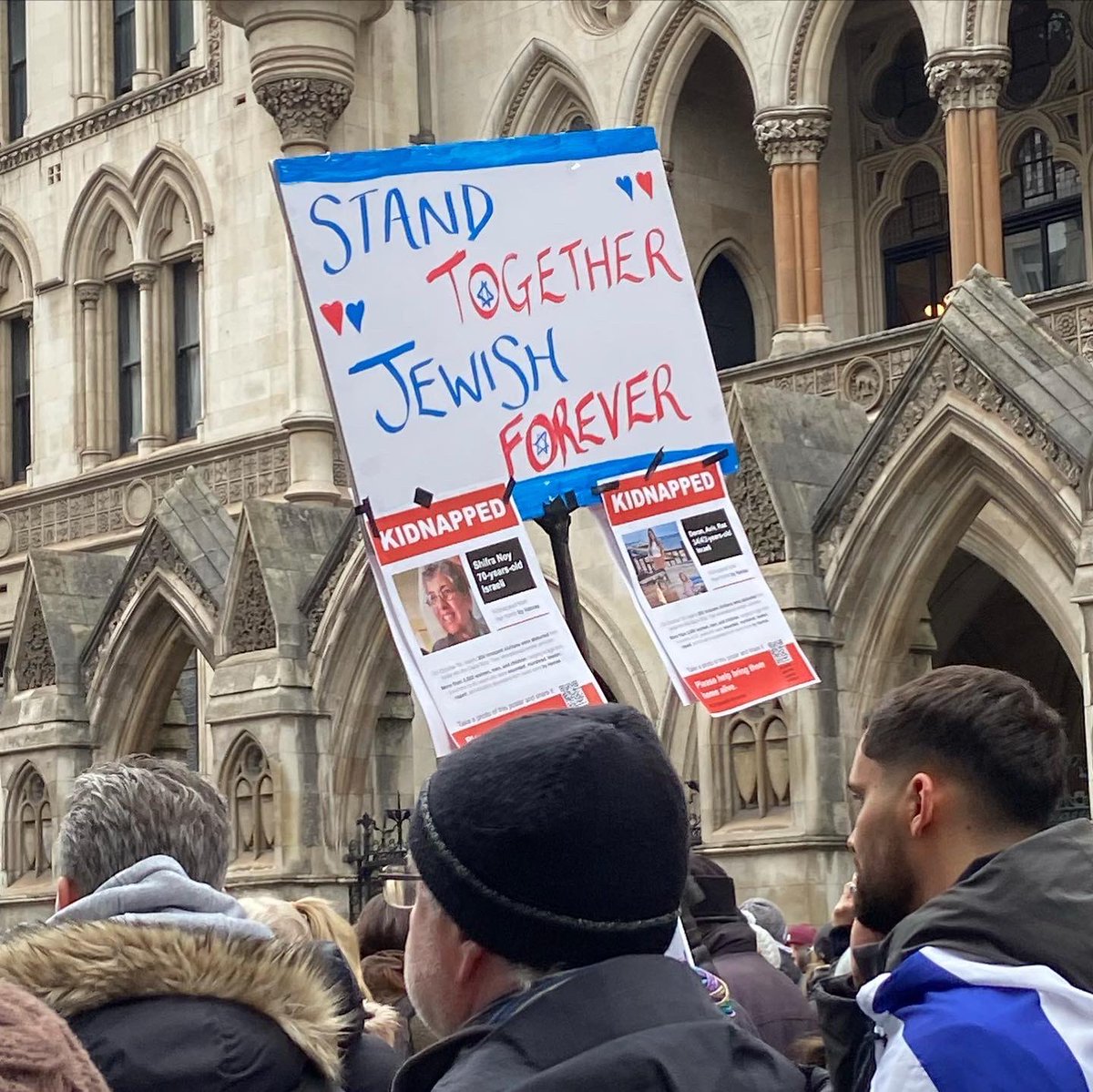 RobbieS310's tweet photo. I’m proud to have stood amongst the 105,000 other attendees at todays #marchagainstantisemitism in London. It was such an incredible experience, surrounded by some amazing people. ✡️
#london #march #judaism #uk @antisemitism #antisemitism https://t.co/u3IxS3Wd2F