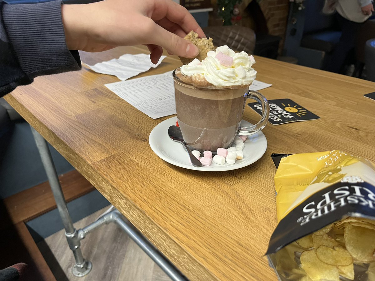 CraigCR's tweet photo. Had a lovely afternoon at @Hillsborough_GC playing undeservedly well! Son warmed up after with a ridiculously good hot chocolate! https://t.co/lt61q60Fpe
