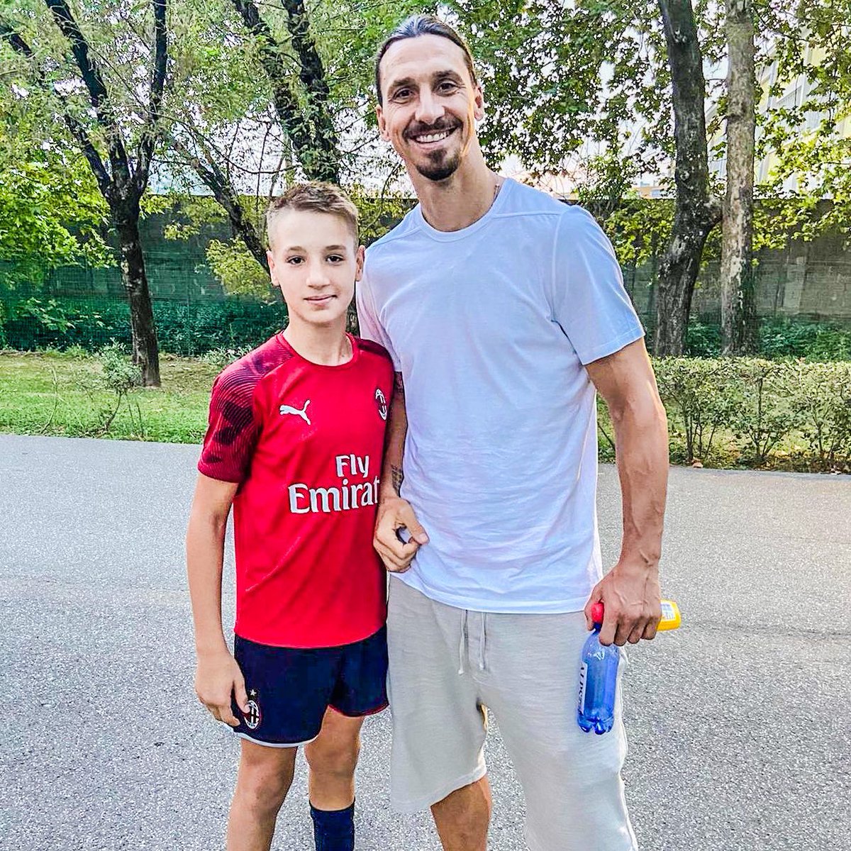 Francesco carmada with zlatan Ibrahimovic some years back. 

The future of AC MILAN is in a safe hand 🤭