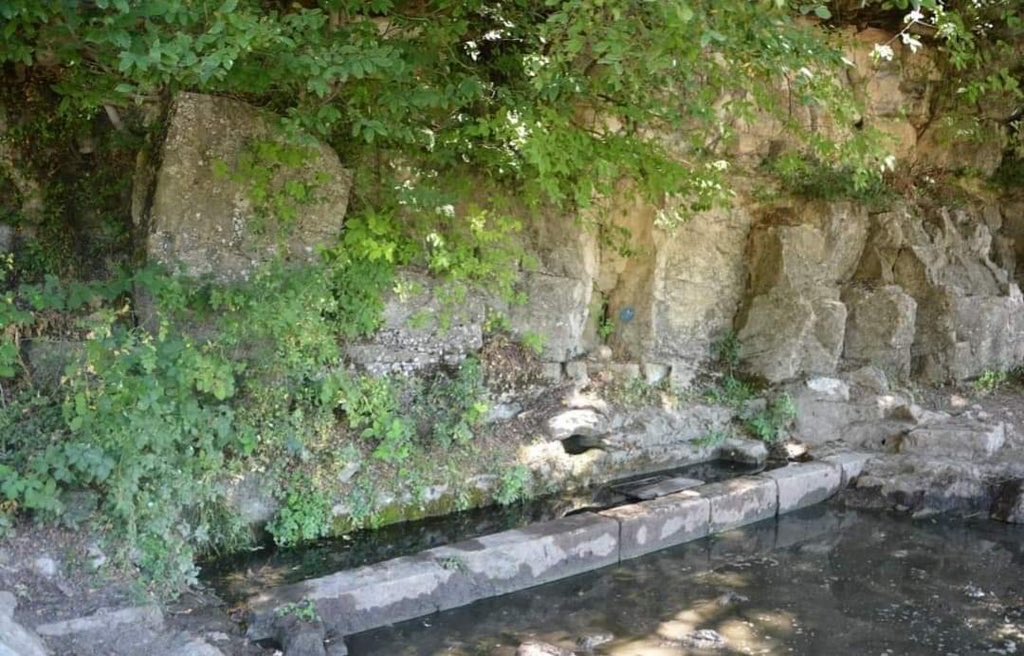 It is the village of Mets Tagher in the Hadrut region of the Republic of Artsakh.

My village has already been occupied by Azerbaijan for 2 years

Enemy, my generation lives revenge in the heart, know that we will come home.
#SanctionAliyev 
#SanctionAzerbaijan