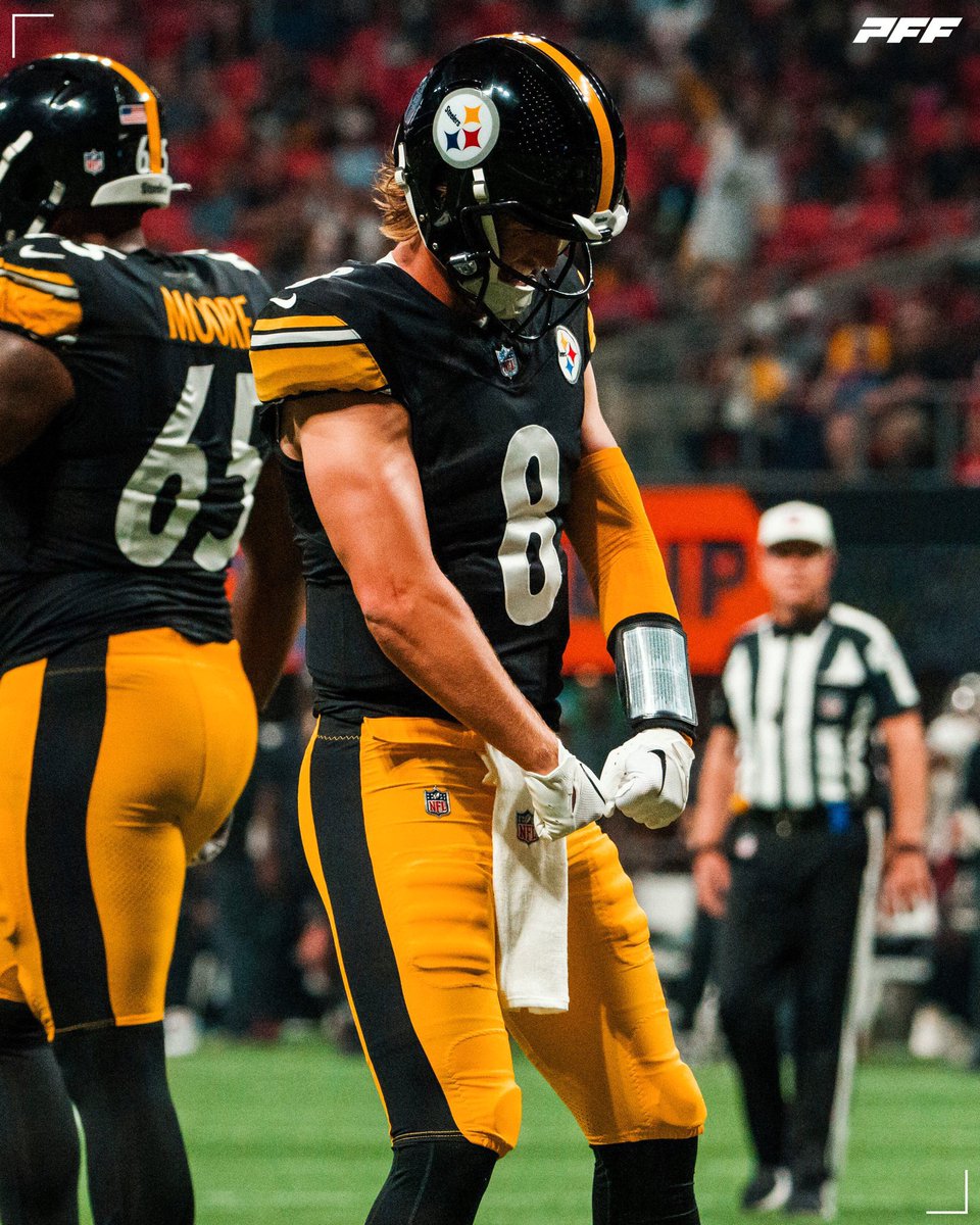 The Steelers offense has gained 400+ total yards for the first time in 59 games 🚨 🤯