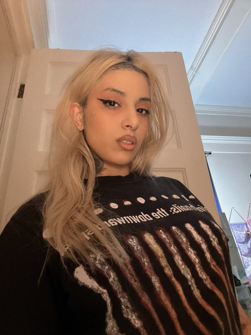 it&rsquo;s almost time 💔 https://t.co/OahDhxuNuY