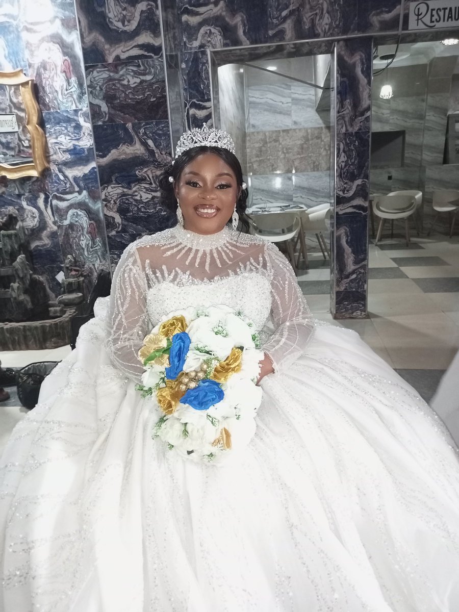 Mayreeyam19's tweet photo. Congratulations our latest iyawo in town💃💃💃Ur home is bless by His Grace🙏🙏🙏 https://t.co/YeP0bTkL2Y