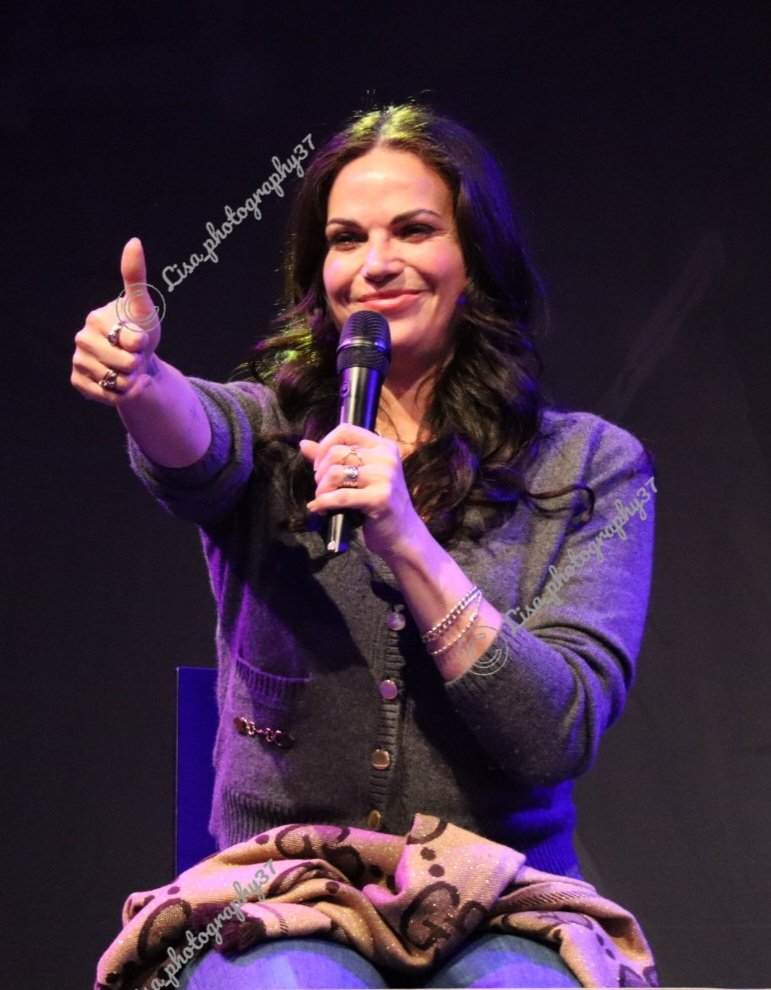 WickedQueenSwan's tweet photo. One week ago...❤️‍🔥🥰

📸by me
@LanaParrilla #lanaparrilla https://t.co/i5WNedJuMr