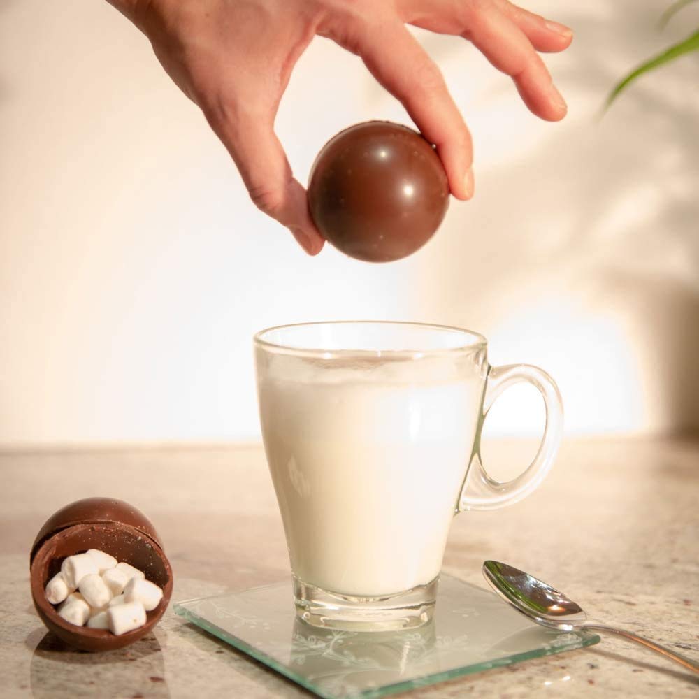 OTTYCB's tweet image. Explode your taste buds into a world of warmth with these Marshmallow Filled Hot Cocoa Bombs – just add hot milk and watch the magic unfold in your mug! 🍫☕✨
ohthethingsyoucanbuy.com/product/marshm…