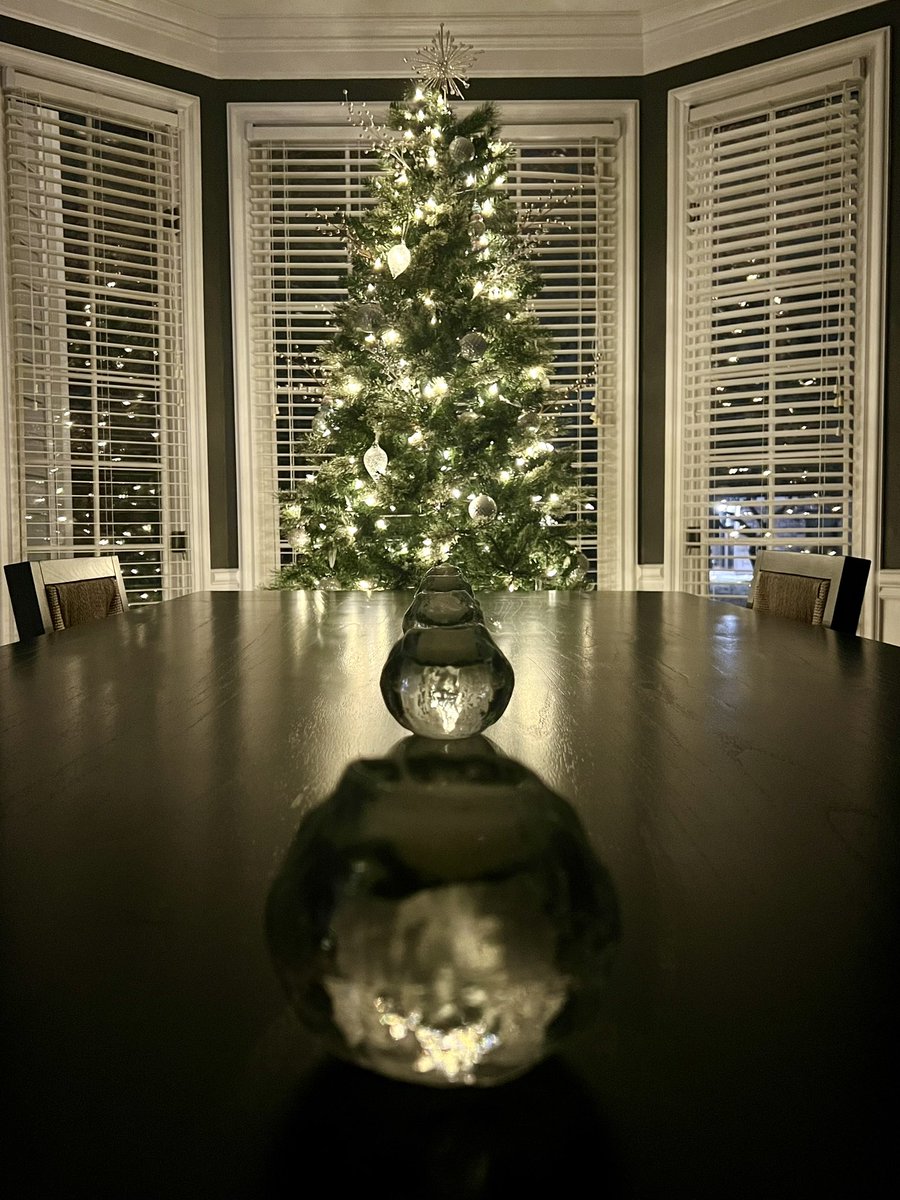 TheMindeeHolmes's tweet photo. And so, it begins. 🎄 https://t.co/tz06dMSdxY