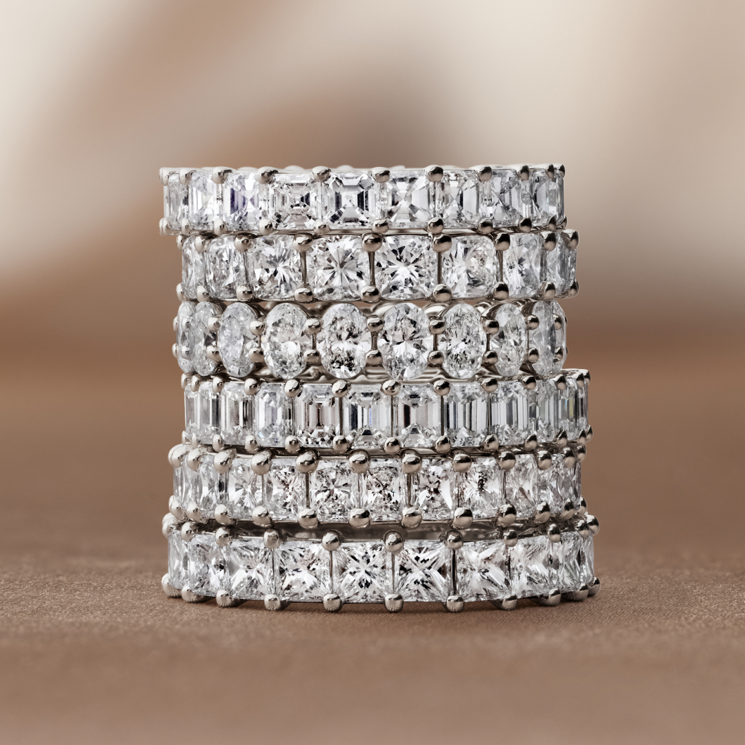 Run don't walk to shop our 50% off sale happening now! 🎁 ✨ Link in bio