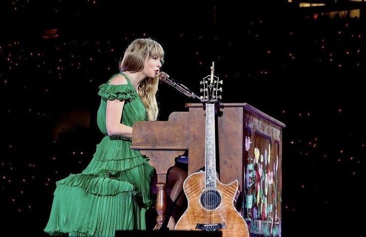 ajarchives's tweet photo. 🎹 | The Second Surprise song tonight was It's Time To Go. 🤎#SaoPauloTSTheErasTour https://t.co/OtjD7FfNzf