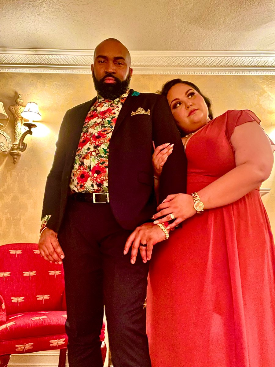 WayNeONEdeR's tweet photo. Wedding Vibes with wifey @AgrinsoniTrixie https://t.co/qKezbP06uW