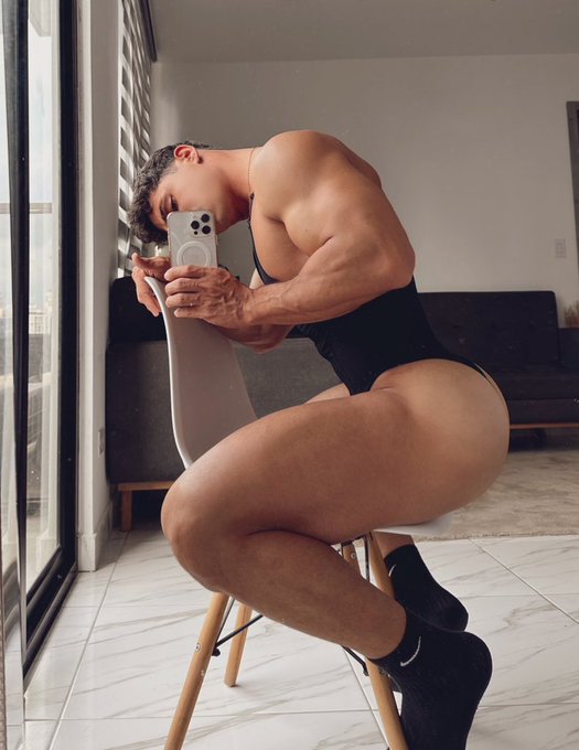 Do you like this position?  https://t.co/uiUqR0GX3a https://t.co/67vzAuX5jc