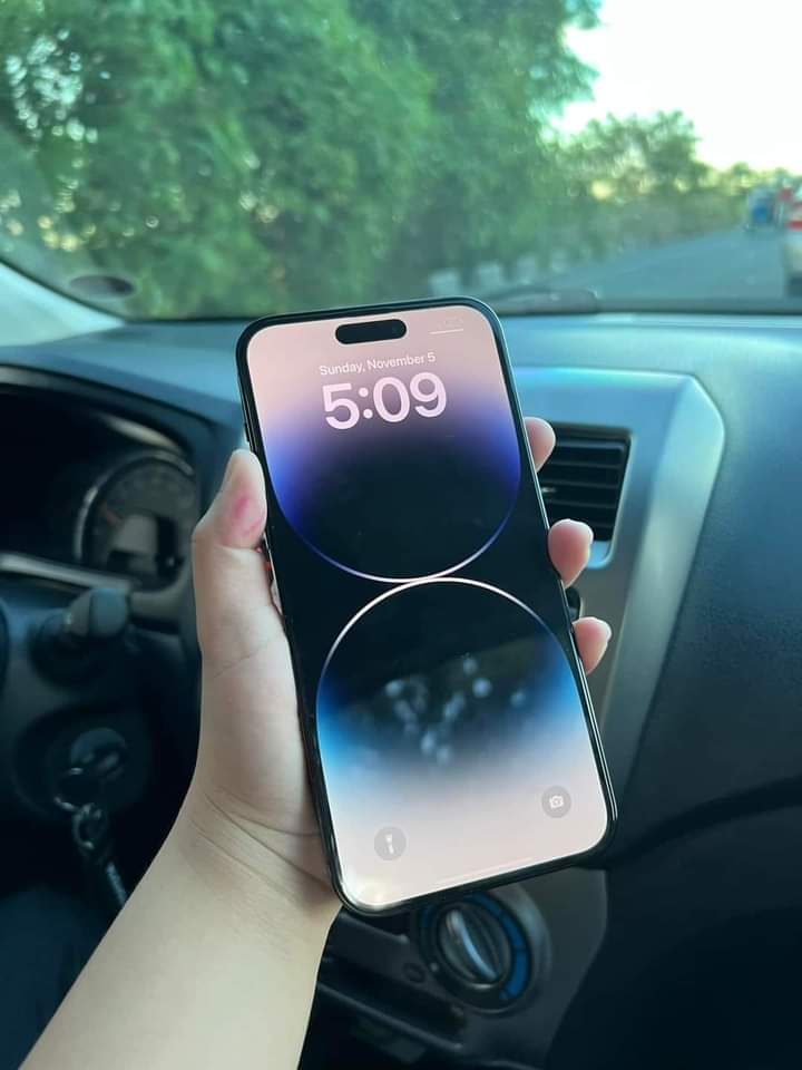 lomlcart's tweet photo. wts lfb ph

✶ iphone 14 pro max 256gb (3 mos old)
♡ space black

💸 69,999

— factory unlocked
— no issue (smooth)
— no history of repair
— good as brandnew
— 100% battery health 
— locally purchased
— ntc approved
— truetone and face id working

dm for inquiries! https://t.co/uhb5tUqorJ