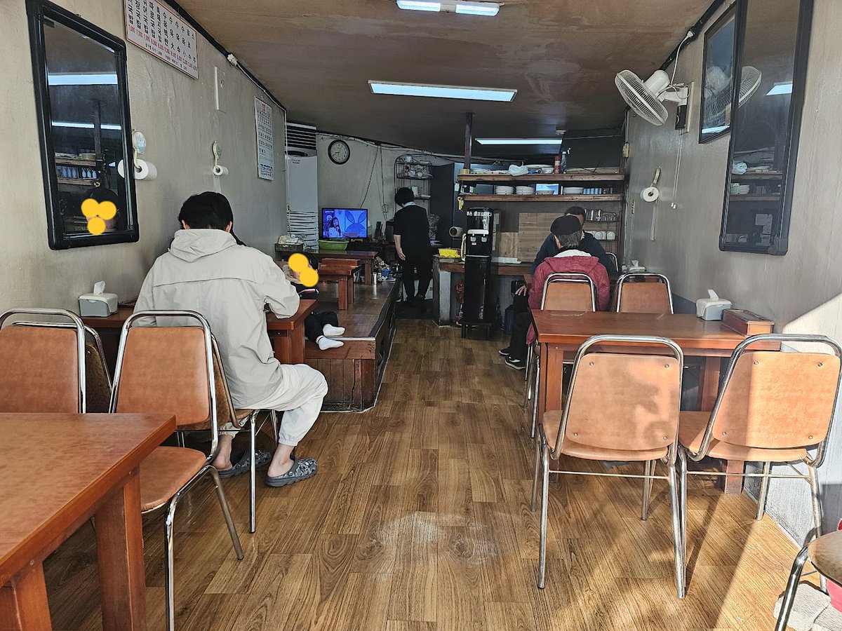 ideabox7's tweet image. EP.9 부산 | 떡볶이+돼지국밥조합 들어봤어? 완성에 완성을 더하면 환상⭐️ | 최자로드2 - ALLTHATTRAVEL - go.shr.lc/3sQ9Ege