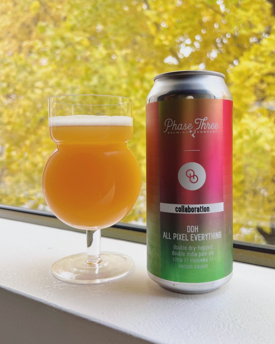 aijiroriine's tweet image. 窓から見える美しい黄金の景色が今から剪定されて丸坊主にされちゃうらしく、、最期に乾杯です🥲
#PhaseThree DDH All Pixel Everything ✨
ベリーを中心に柑橘系のトロピカルフレーバー🏝️そしてやっぱりダンクネス😋葉っぱの味大好き❣️アザハコラボが美味しくないわけないよね💘