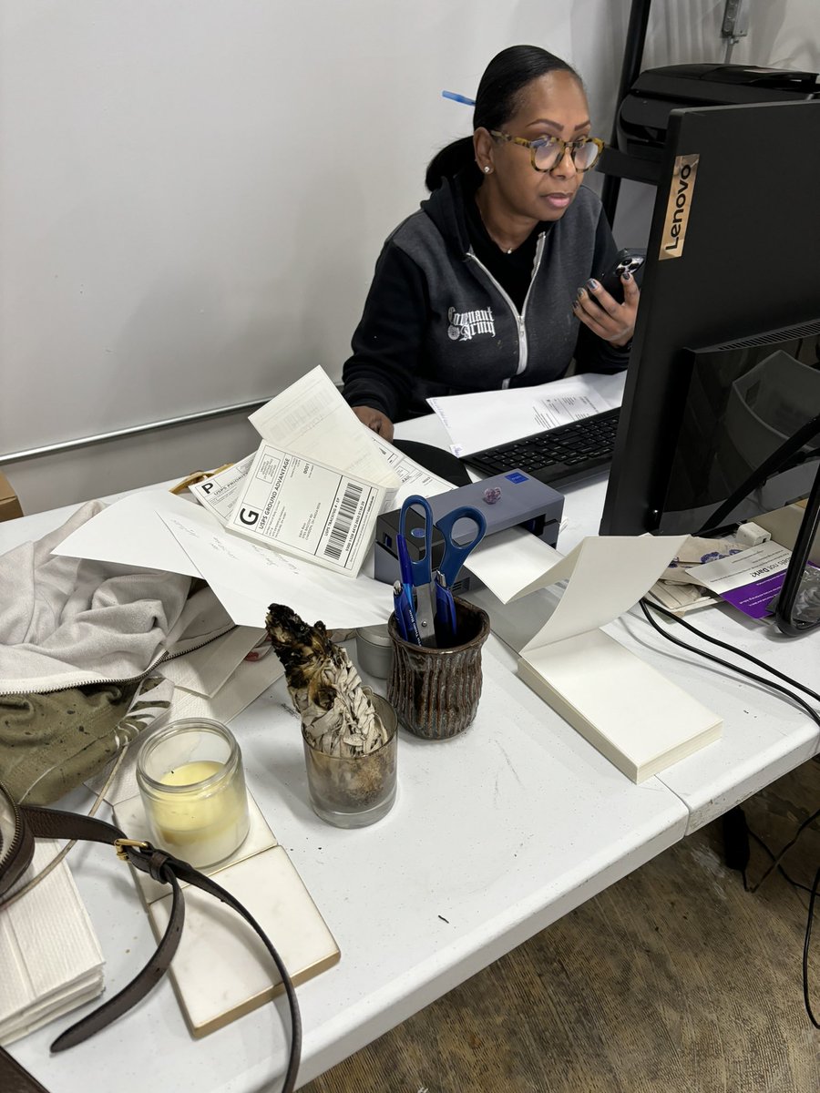 lmb202's tweet photo. I love DorNee Natural Products because the skin care products really keeps my skin so smooth, moisturized and soft.
https://t.co/BzzGmrgtOq
Fifth Third loves small businesses
#love53
@FifthThird 
@dornee https://t.co/Kuy5mZX8yT