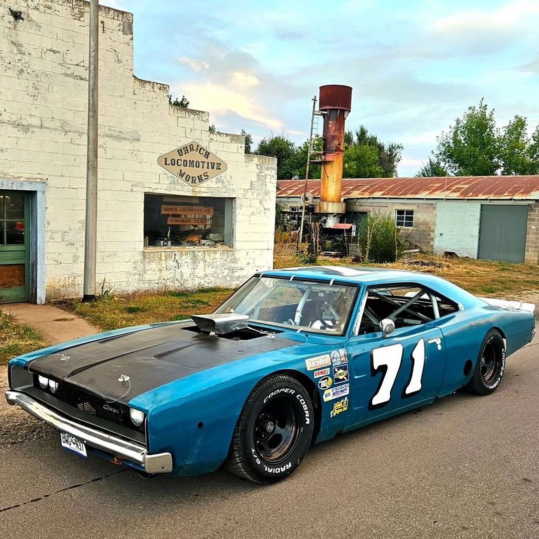 Cardzoauto's tweet photo. Have a good week, Car Lovers ๐ค๐พ
Built by @floyds.mayhem.garage ๐ฅ
#CardzoAuto #CardzoAutomotivo
#dodge #charger #Classic #classics #Classiccar #classiccars #americanmuscle #Musclecar #Musclecars #car
#cars https://t.co/FiiiynExBF