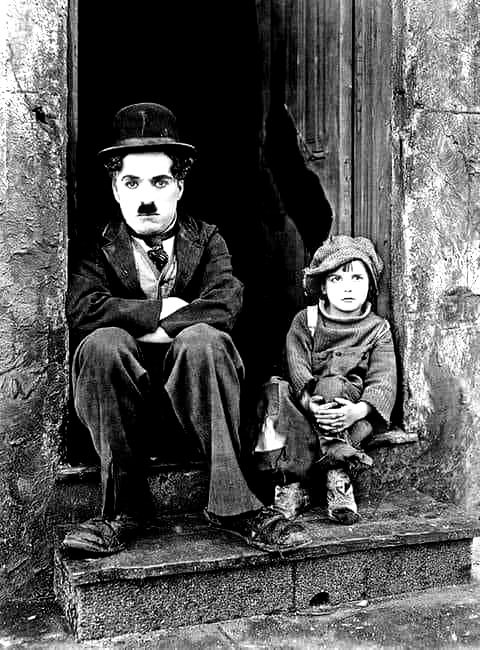 Mr Commonsense (@fopminui) on Twitter photo <a href="/fasc1nate/">Fascinating</a> Charlie Chaplin lived 88 years
He left us 4 statements:
(1) Nothing is forever in this world, not even our problems.
(2) I love walking in the rain because no one can see my tears.
(3) The most lost day in life is the day we don't laugh.
(4) Six best doctors in the world...:
1. <a href="/fasc1nate/">Fascinating</a> Charlie Chaplin lived 88 years
He left us 4 statements:
(1) Nothing is forever in this world, not even our problems.
(2) I love walking in the rain because no one can see my tears.
(3) The most lost day in life is the day we don't laugh.
(4) Six best doctors in the world...:
1.