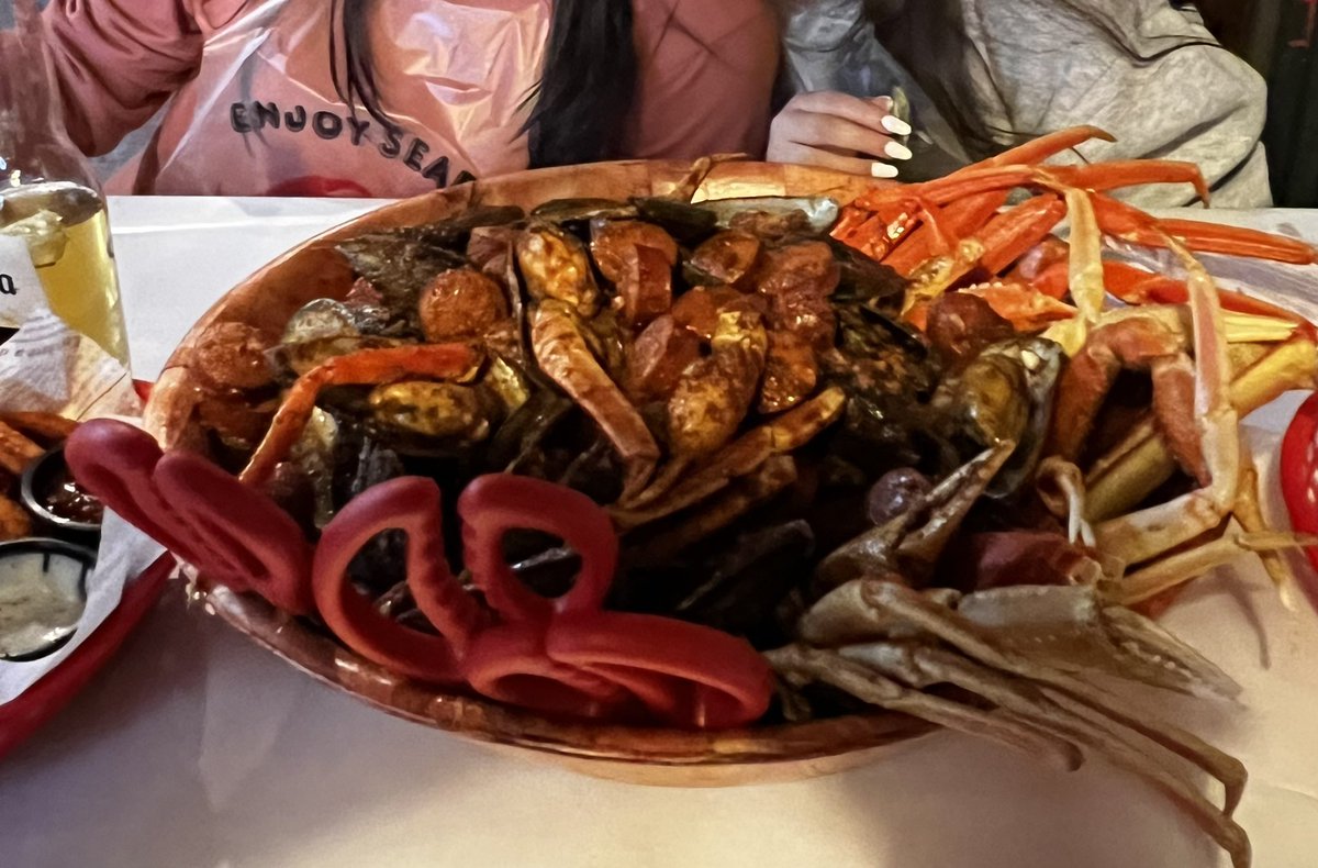 MeetAngell's tweet photo. The Bay Area is one of the best places to eat seafood, I’m extremely blessed to enjoy time and food with the family!! #family #Familia #BlessedAndGrateful #YOLO #web3 #Blockchain #workandlive #LFG  #healthy #seafood #tomscrabshack #bayarea #California #northcali #49ers #Warriors https://t.co/u803lhTkSc