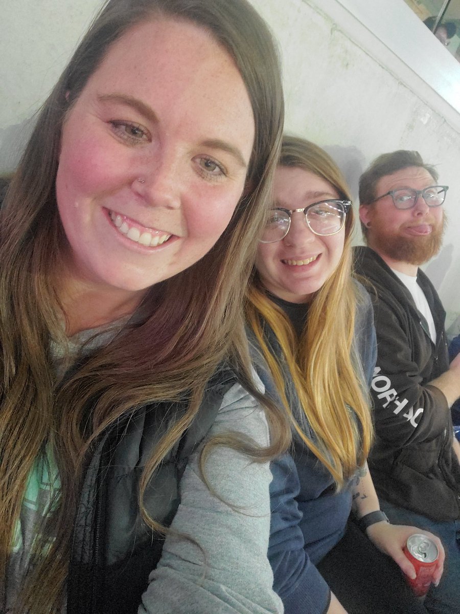 epweaver's tweet photo. Colts game before heading back to work! #colts #family #break https://t.co/HoJCRfKkby