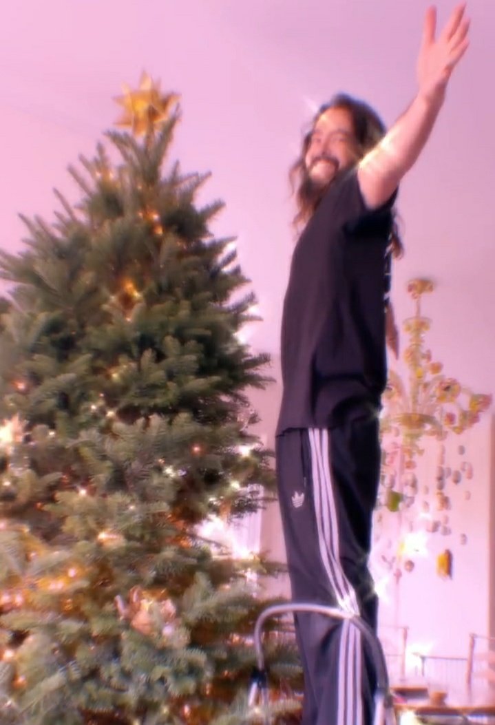 he was so proud of himself MY CUTIEE