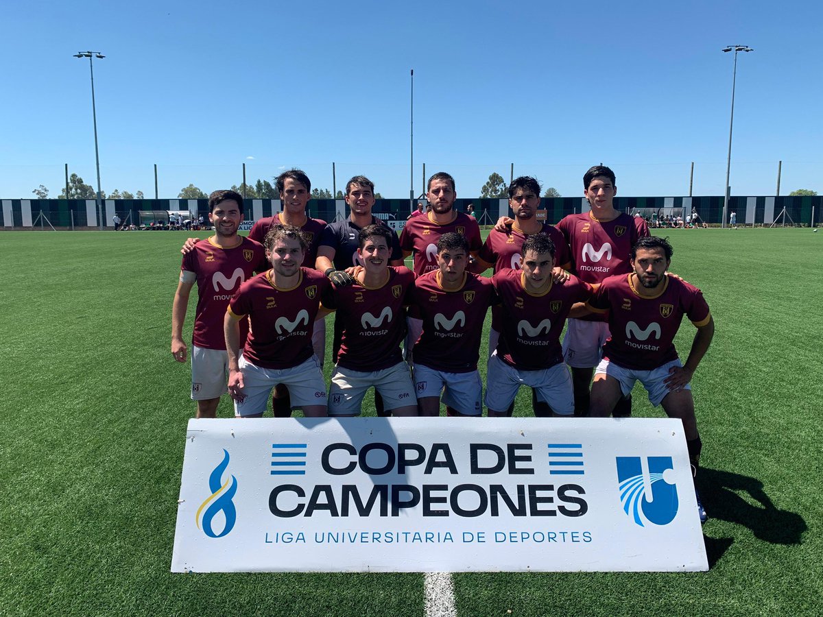 ClubSeminario_U's tweet photo. ¡𝑴𝒖𝒄𝒉𝒂𝒔 𝒈𝒓𝒂𝒄𝒊𝒂𝒔 𝒋𝒖𝒈𝒂𝒅𝒐𝒓𝒆𝒔!

Orgullo Bordó ❤️💛 https://t.co/1oxubIqK0T