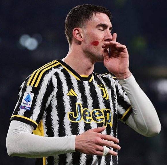 GiGiglio99's tweet photo. Pacco
Sopravvalutato
Non da Juve
Pubalgico
Sempre rotto

Il 9 più forte del campionato.

Dusan Vlahovic https://t.co/Z5NiVoHr2r