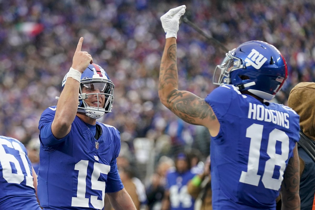 With today's @Giants victory, @tommydevito007 became the 5th undrafted rookie in the common-draft era to win at least 2 of his 1st 3 starts. He is also the 1st undrafted rookie in the common-draft era to record a 100+ passer rating in consecutive starts.