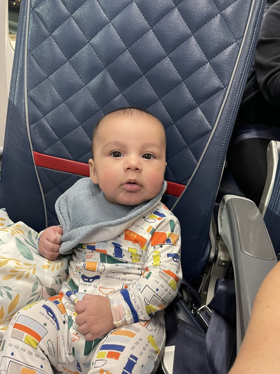 ChelseaSweet22's tweet photo. Had the best flight crew on our trip to and from Detroit. Thank you @Delta for the amazing experience and our little guys first flight. https://t.co/yUUzrIwO1L