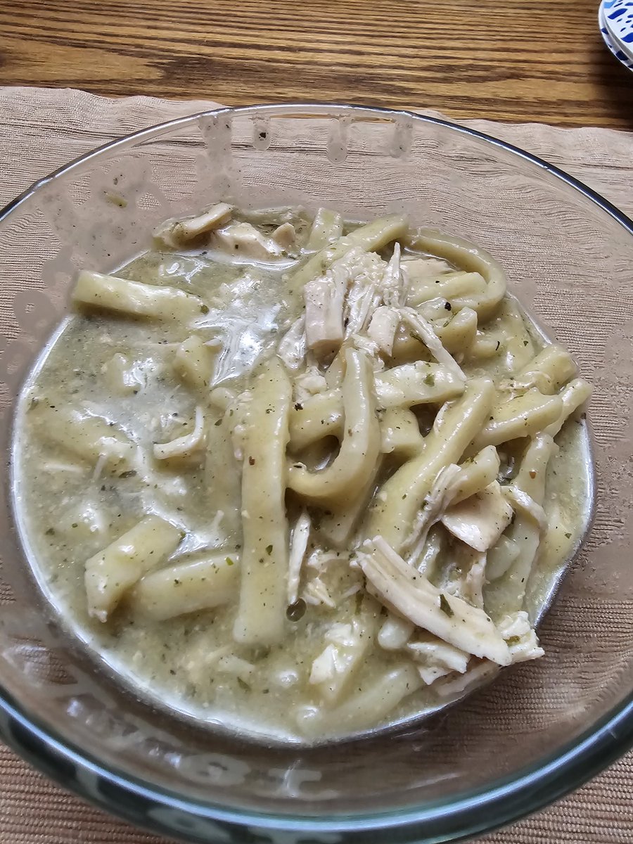 mgreer423's tweet image. #SundaysAreFor
chicky n noodles