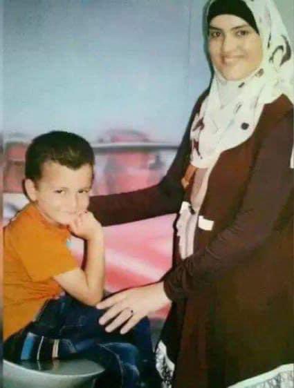 abdo_sleem's tweet photo. دخلت السجن ظلم و هي زي القمر و ابنها صغير 
و طلعت منه مدمرينها الص ها*ينة

We will Never forget .💔
We will NEVER stop sharing

ᖴᖇᗴᗴ ᑭᗩᒪᗴSTIᑎᗴ !!🇵🇸 https://t.co/IuVQqzsWAy