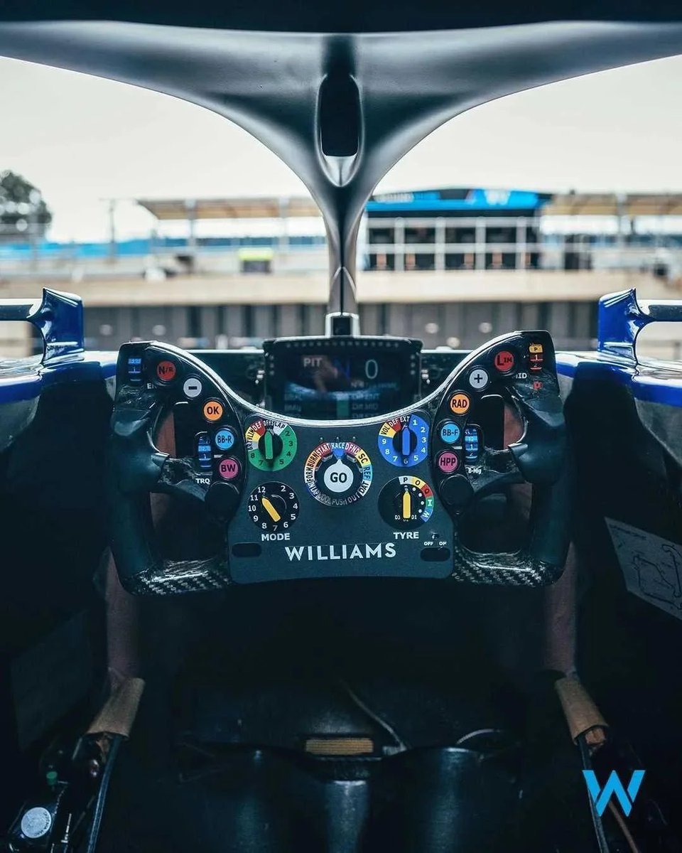Williams_F1_USA's tweet photo. That was the last race where the display in the Williams car will be mounted on the chassis. From now on it will be a steering wheel screen like all the others. Sad day as I actually liked it. https://t.co/tRaUrGiI1l