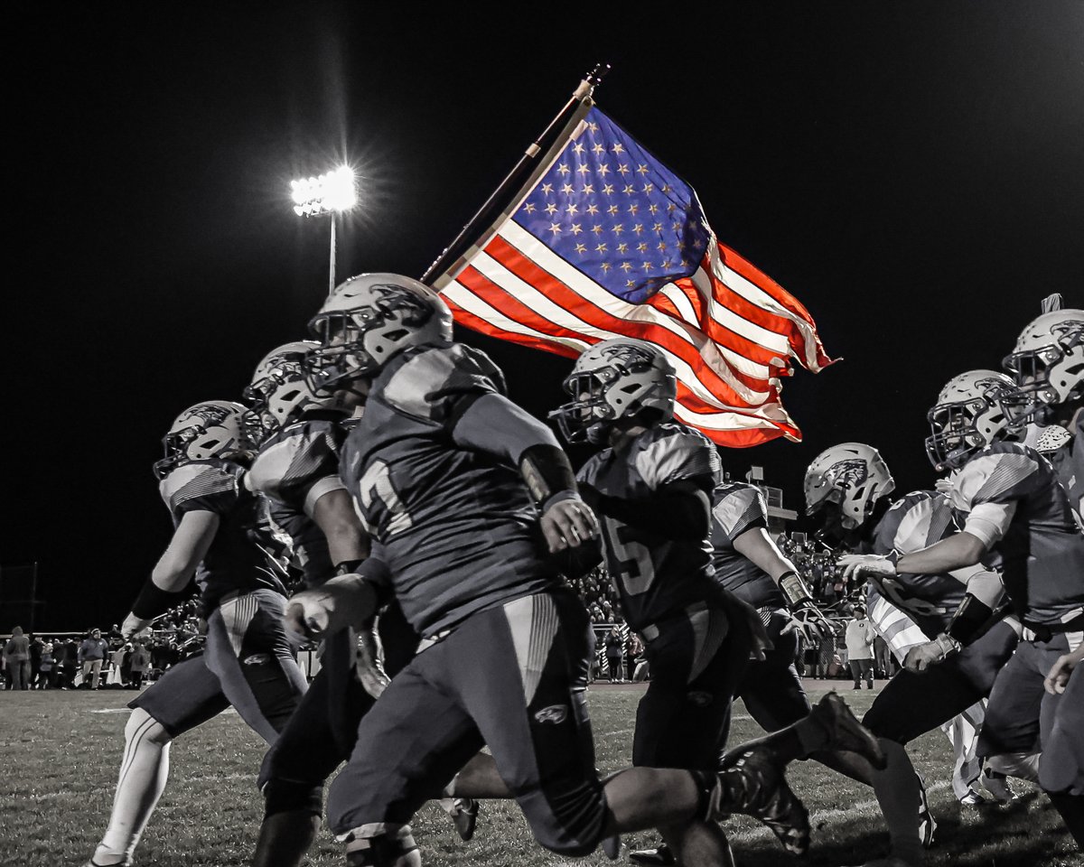 Cocalico Football's 23-9 D3 Championship victory over Ephrata are now available. @CocalicoSports @CoachStrohl @CocalicoFball @GoMountsSports @piaadistrict3 @PIAASports @PaFootballNews @LeagueLebanon galleries.page.link/z7o4q