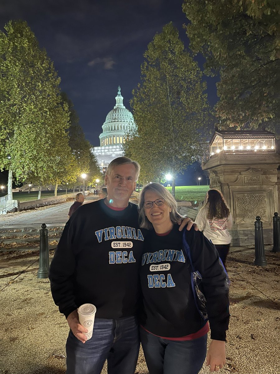 PAW_1963's tweet image. #DECAMonth Social Media Challenge Day 25: My DECA Bestie! @mooski12 @DECAInc @VirginiaDECA