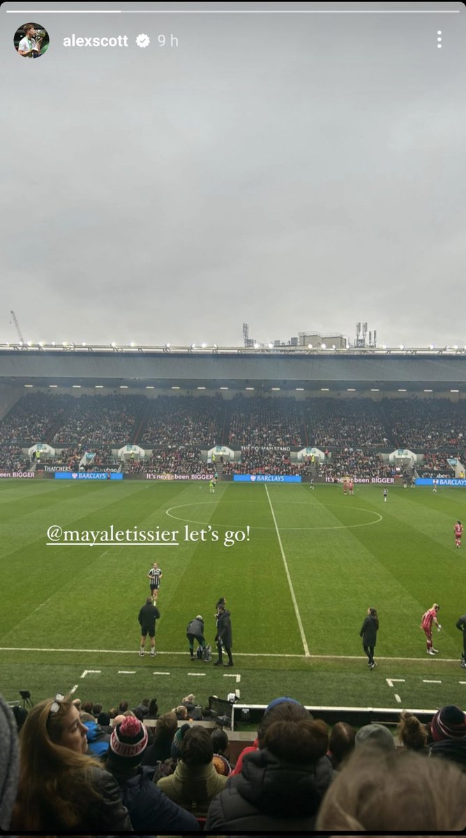 TheOtherBCWFC's tweet photo. Alex Scott posted on his Instagram story posting support for fellow Guernsey player Maya Le Tissier. Fair enough...
#BRCMUN #BRCMNU #BristolCity #BarclaysWSL https://t.co/8w1vJLPBlL