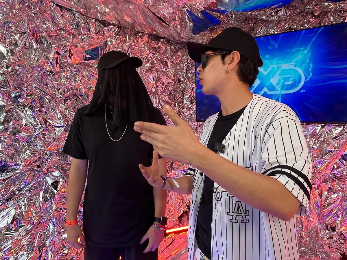ExaFM's tweet photo. #USB nos cuenta cómo llegó al #FlowFestExa pese a estar en un género diferente 🙊🎤 ¡Checa lo que nos dijo en entrevista! 🔥✨ https://t.co/pIc0WXZzvt