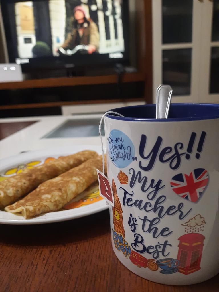 Good night!
Infusión, crepes, mantita y tele 😉⭐