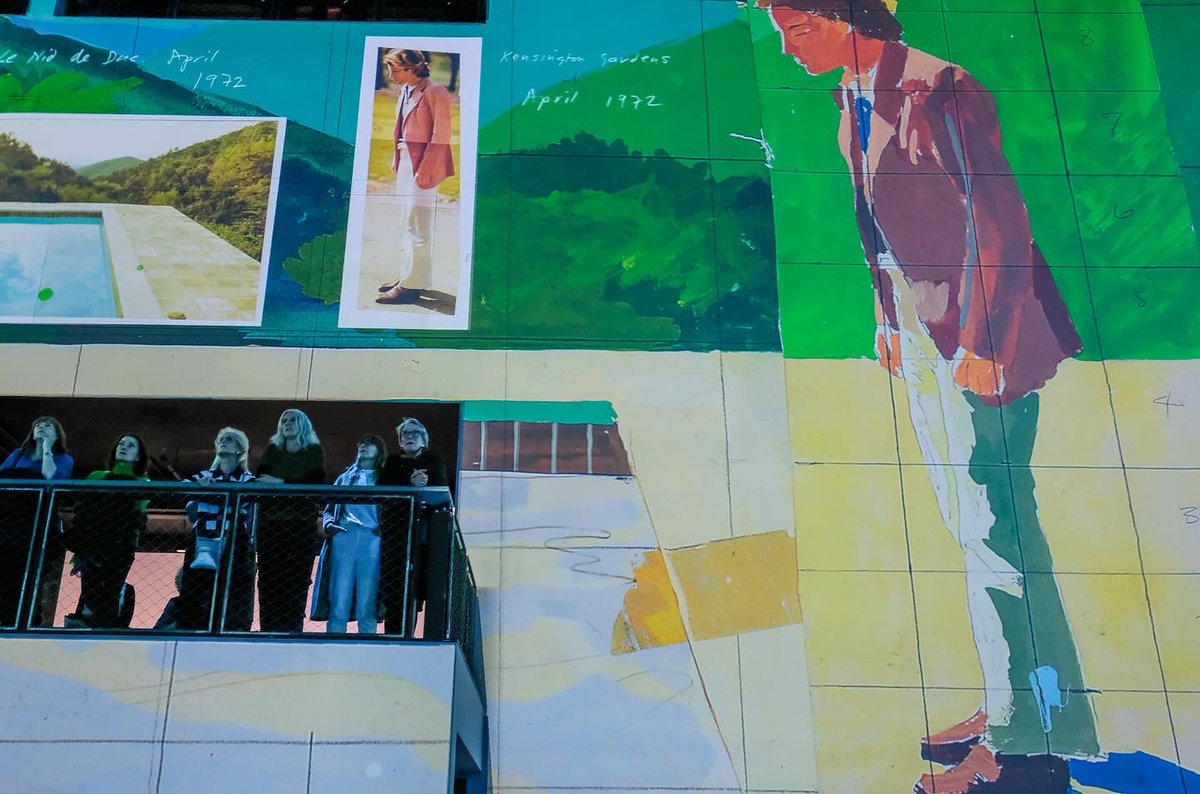 Being part of the art is where it’s at 🖼️  #DavidHockney 🇬🇧 So good we had to go twice. And narrated by His Yorkshireness himself too… 👨🏻‍🎨 🙌🏻 #fujifilmUK
