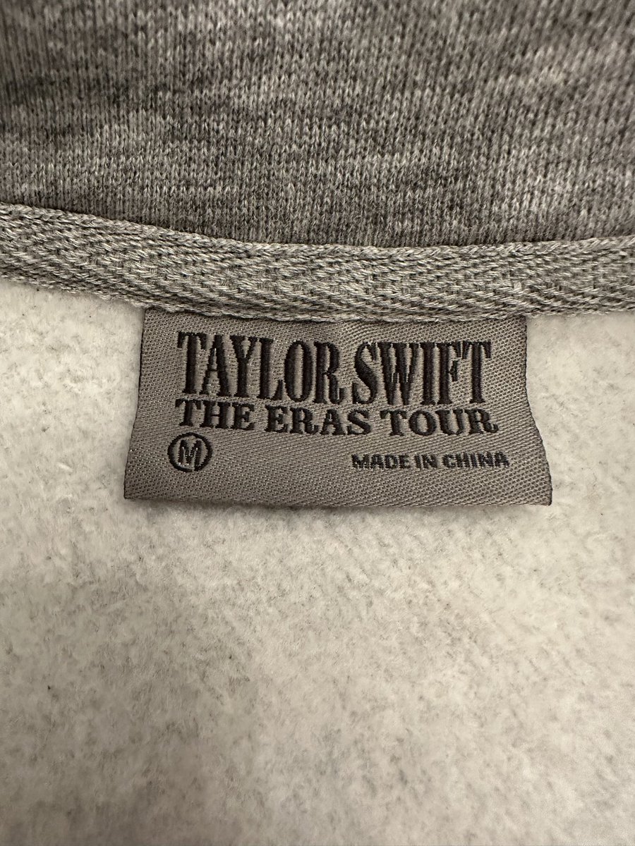 Lesleeyd's tweet image. Are you ready for it? More #swiftmas spirit! My daughter and I are giving away an Eras Tour quarter-zip sweatshirt. Purchased Santa Clara N1. Would like to give away to a #swiftie who has not had an opportunity to see the show. Follow me, like, retweet w/fav TS song. Ends 12/4.
