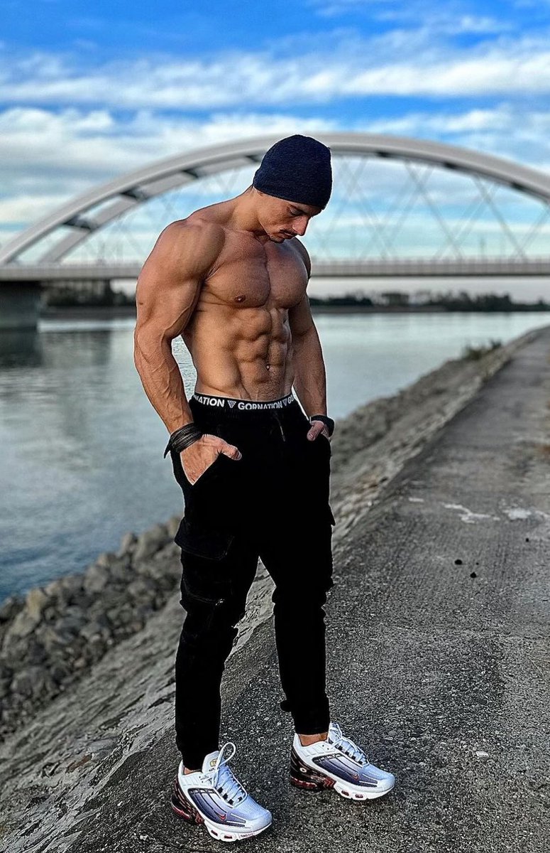 Alphaacash's tweet image. My DM is open for you faggots😈so dm me and start serveing one and only ALPHA💪😈