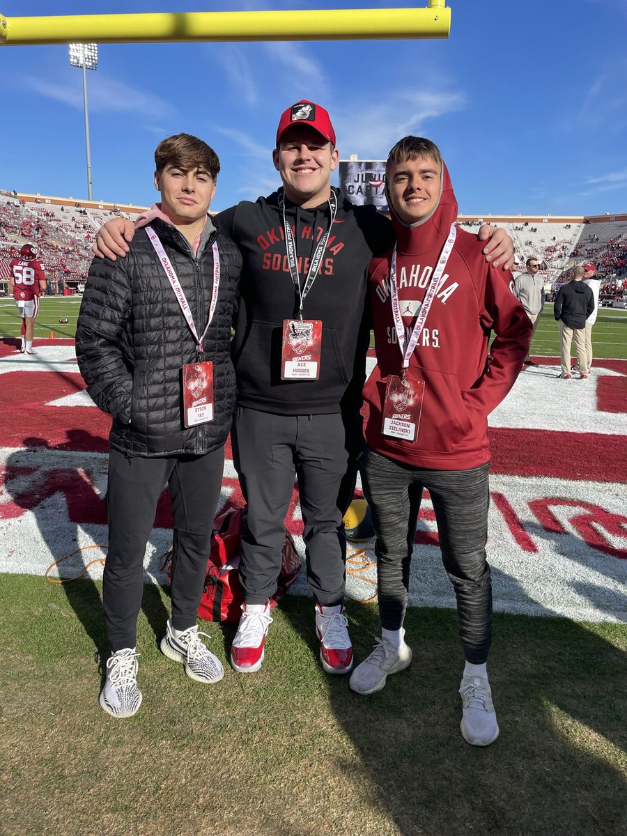 Nothing better than college football in Oklahoma with @connorleephelps and <a href="/ace_hodges/">Ace Hodges #65</a>. Thank you <a href="/CowboyFB/">OSU Cowboy Football</a> and <a href="/OU_Football/">Oklahoma Football</a> I had a blast.
<a href="/CoachCPrestidge/">Clif Prestidge 🏴‍☠️</a> <a href="/Coach_Mo_11/">Dakota Moran</a> <a href="/CSG_11/">Chandler Garrett</a> <a href="/CasadyFootball/">Casady Cyclones Football</a> <a href="/Shep_CasadyAD/">Mike Shepherd</a> <a href="/CasadyAthletics/">Casady Athletics</a> <a href="/joelblume/">Joel Blumenthal</a>