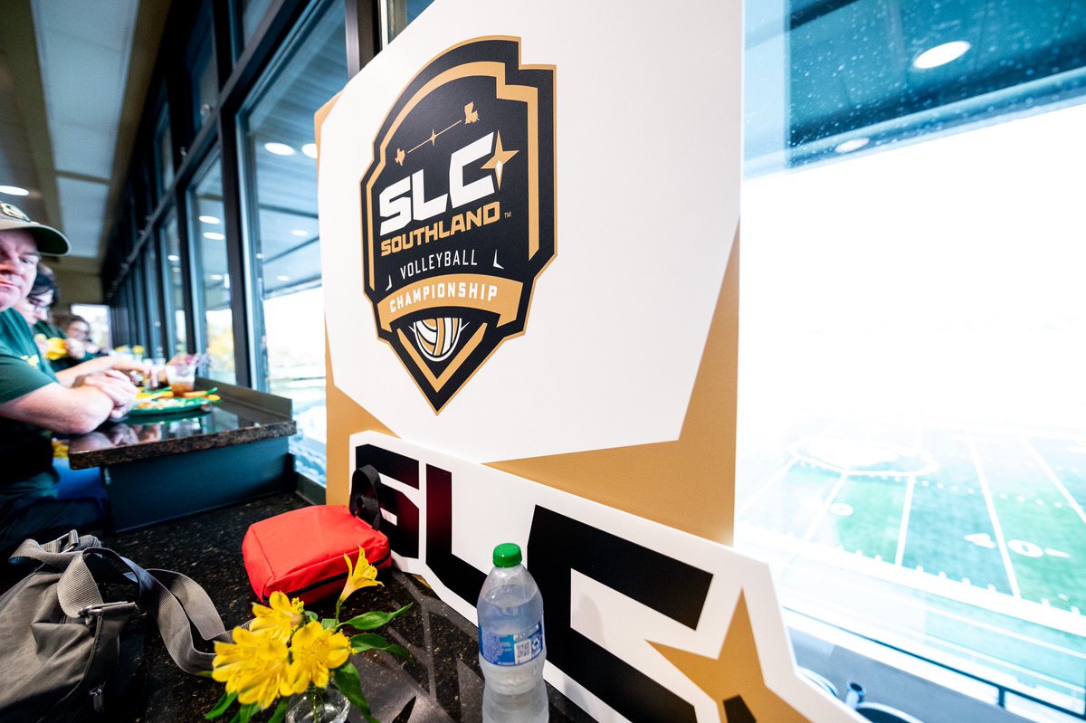 LionUpVB's tweet image. Lady Lions are selection show ready! 

#LionUp | #LionUpOrLeave | #GoingDancing