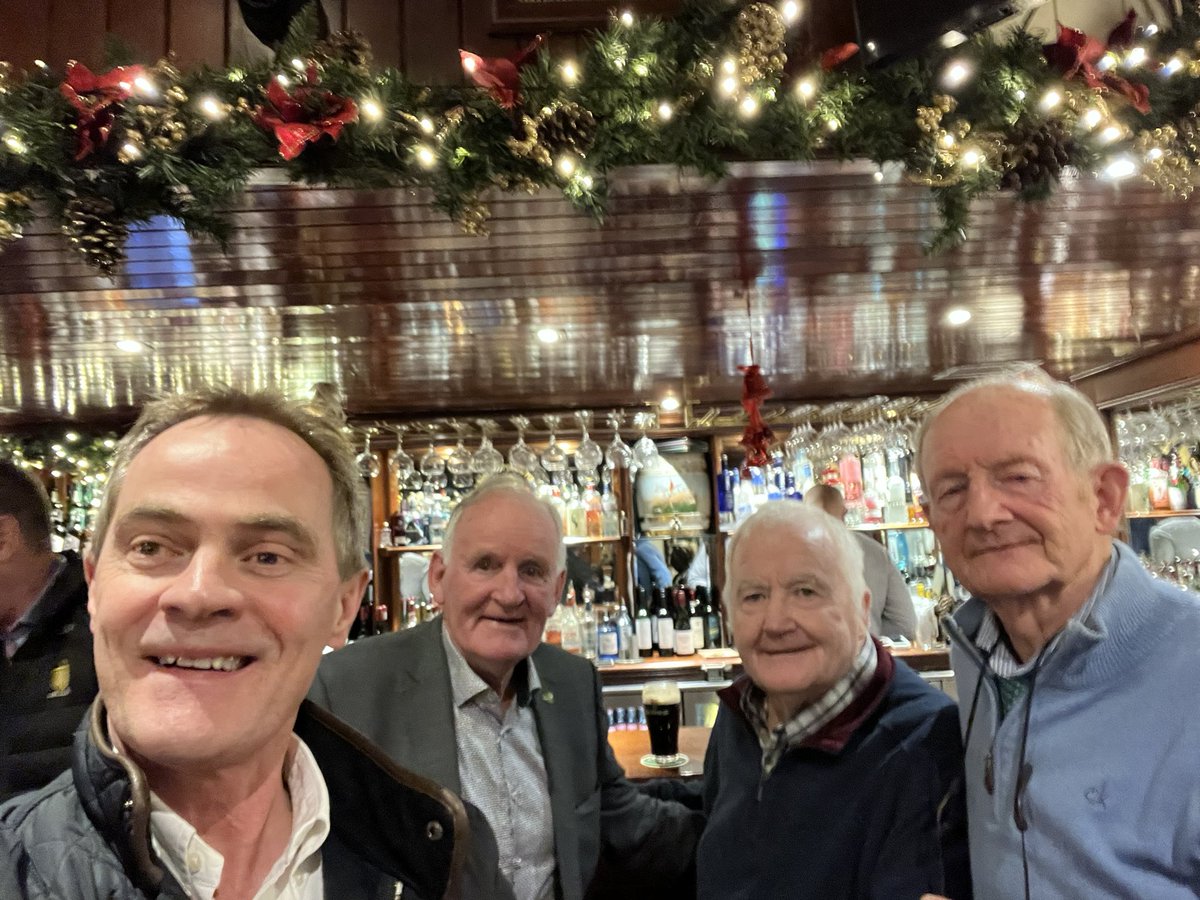 KbreenIT's tweet photo. @ClubLmkDub Great night &amp; great memories of the past victories and hope for the future. In ‘73 as a 10 year old, these guys were heroes of mine and it’s great to now see Eamonn, Richie, Frankie and Bernie get the credit they and all the ‘73 squad deserve….Luimneach Abú, onwards to ‘24 🇳🇬🇳🇬 https://t.co/zpEpbGqYfv