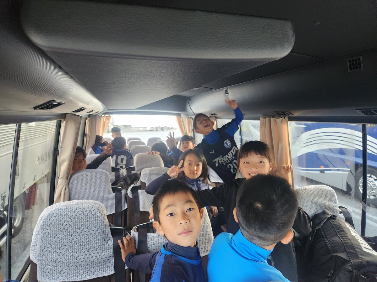 trinita_school's tweet photo. 11/25.26福岡県でバディカップに参加しました。
3年生で初めての県外遠征で戸惑うことは多かったですが心の成長が見られましたー🙌
＃大分トリニータ
＃トリニータスクール
#タートルズ
#バディカップ　
#自立
#自律
#子供の笑顔
関係者の皆様素敵な大会ありがとうございました😌 https://t.co/H3sn2rN2Mt