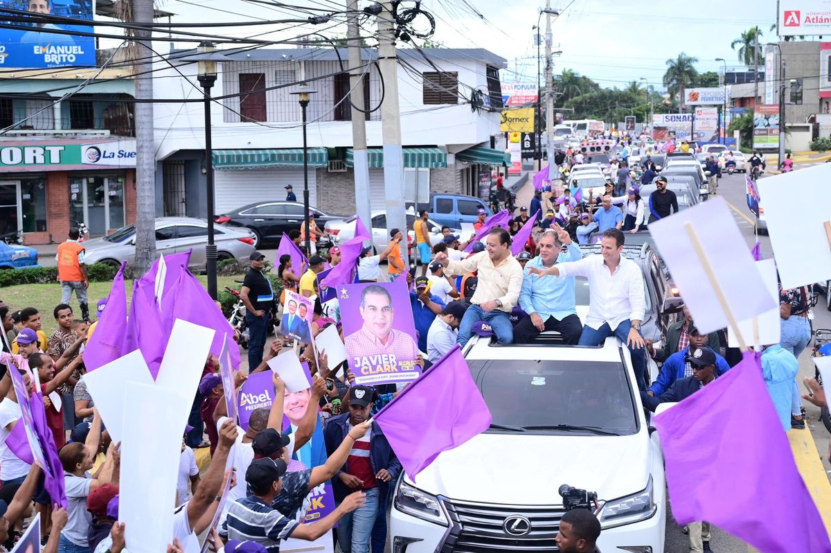 RosaDuranMG's tweet photo. ¡Puerto Plata querida, aquí están tus gerentes!
Con #AbelEnPuertoPlata están #WalterSenador y #JavierAlcalde.
¿Dudas?
¡Ninguna!
Aquí se votará #MoradoEntero en febrero y mayo por los candidatos del #PLDConAbel. https://t.co/vj9wLqbK46
