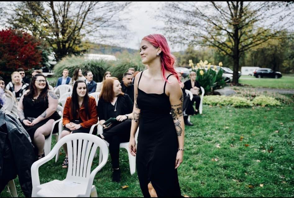 kenz_flea's tweet photo. the sassiest maid of honor the world has ever seen https://t.co/3kAD9WMSp8